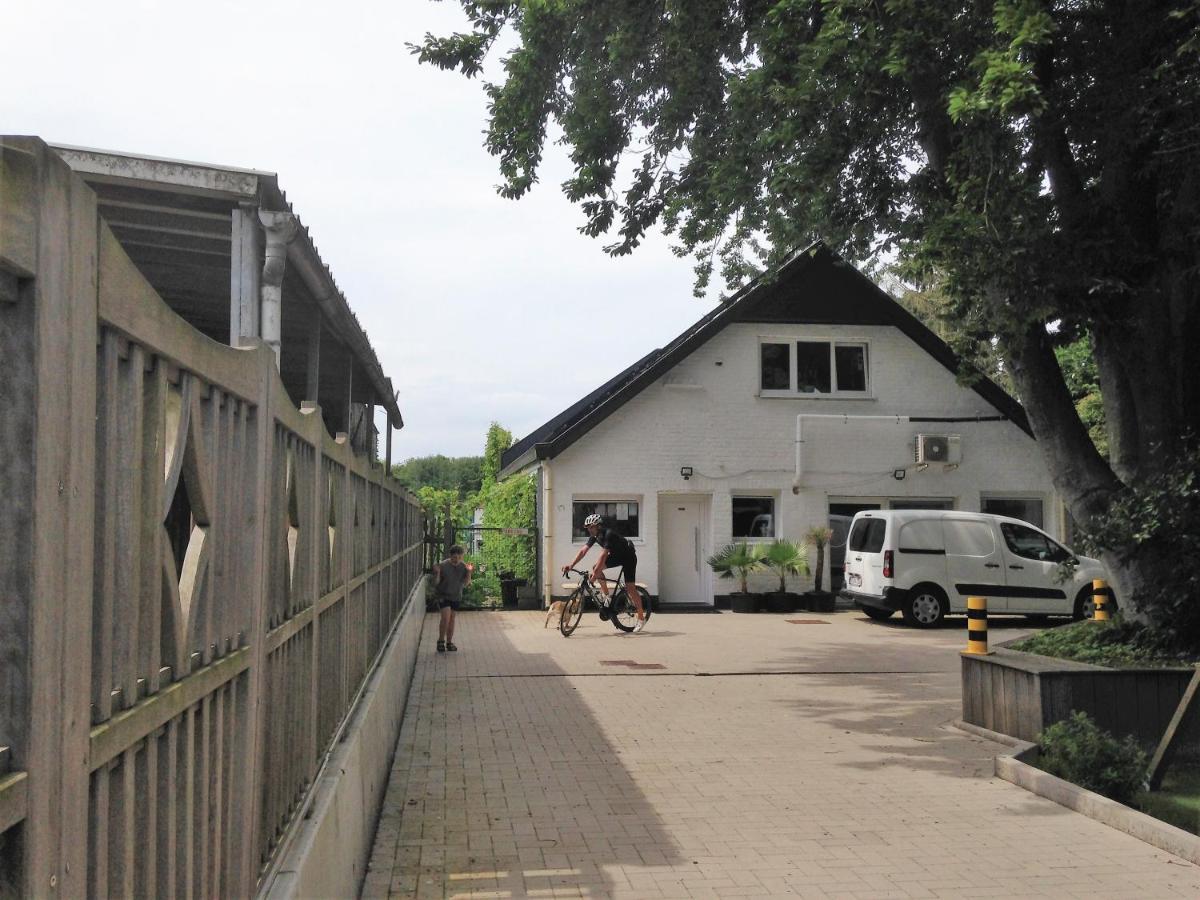 B&B Aalsters Genot ภายนอก รูปภาพ